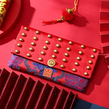 2021 Китайский Десять Тысяч Юаней Красный Конверт Сумка Вышивка Слово Свадебная Церемония Деньги Подарочный Мешок Парча Шелковая Ткань Красный Конверт