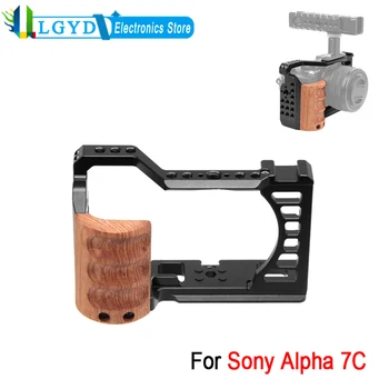  PULUZ Металлическая клетка с деревянной ручкой для Sony A7C / Alpha 7C / ILCE-7C Беззеркальная система Стабилизатор камеры Рамка расширения установки