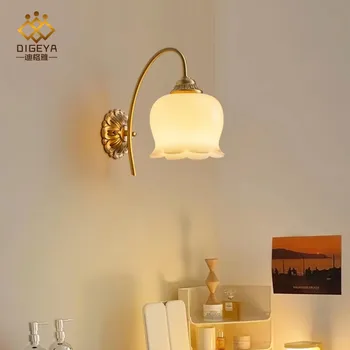 Американский кремовый стиль настенная лампа имитация нефритового колокольчика орхидея полностью медная смола солнцезащитный козырек ресторан спальня прикроватная лампа