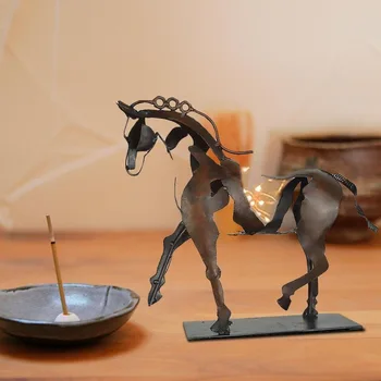 Домашний декор Металл Трехмерная ажурная подсветка Адонис-лошадь Скульптура лошади-адонис Настольные декоративные украшения