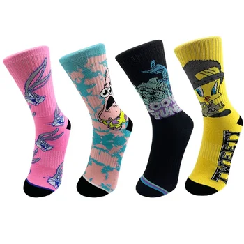 Заячья пара аниме мультяшные полумахровые напольные носки для мужских носков для скейтборда среднего размера, поставляемые напрямую производителем