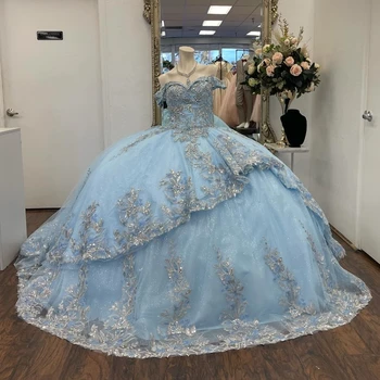 Небесно-голубое блестящее платье Quinceanera Принцесса с открытыми плечами Выпускное платье Тюль Аппликации Кружевные бусины Sweet16 Платье Vestidos De 15Anos