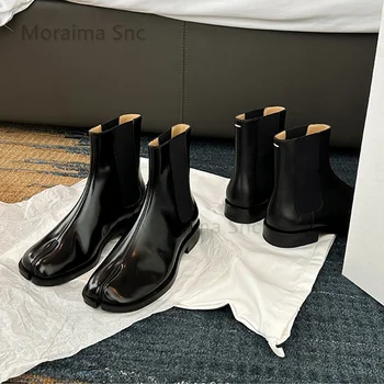  Черные сапоги Tabi Обувь с раздельным носком для женщин Ботильоны с квадратным каблуком Скольжение на кожаных сапогах Новинка Вечеринка Офисная рабочая обувь